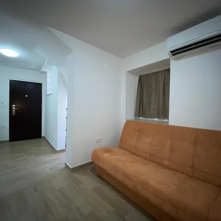 Lina Apartament *