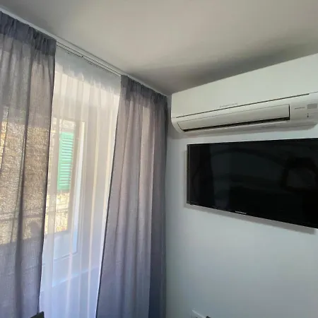 Lina Apartman