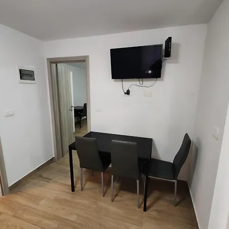 Apartman Lina