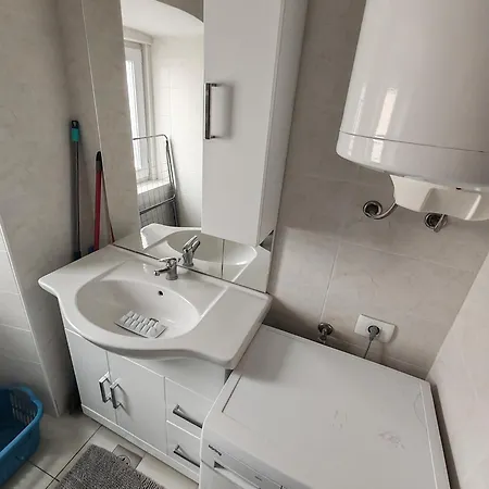 Apartament Lina *