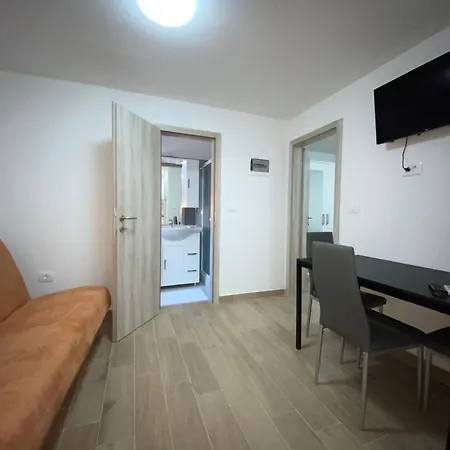 Lina דירה קופר