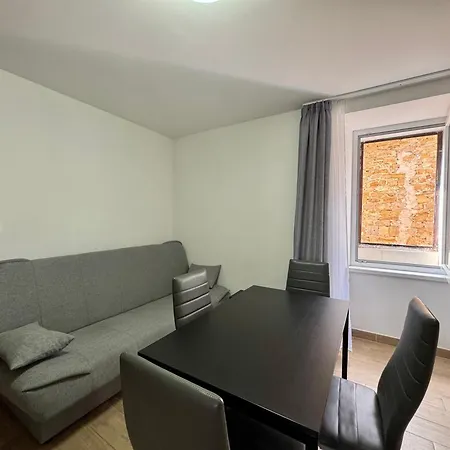 Lina Apartament *