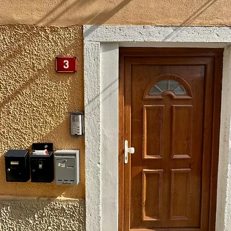 Apartament Lina *